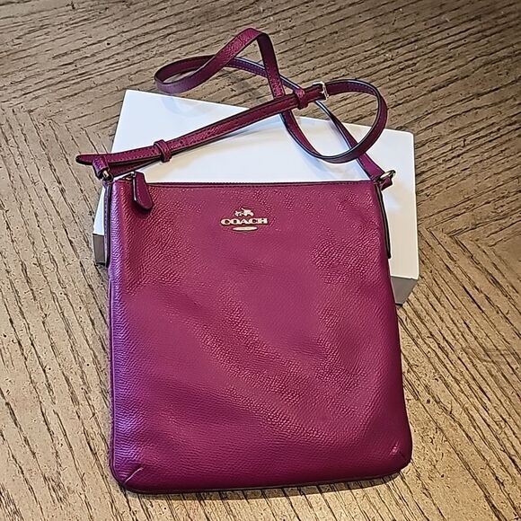 Coach Handbags - Coach crossgrain leather crossbody magenta color excellent condition